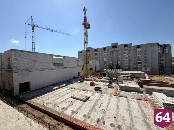 В школе на 1100 мест в Молодежном начали сооружать бассейн